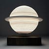 Levitující Saturn